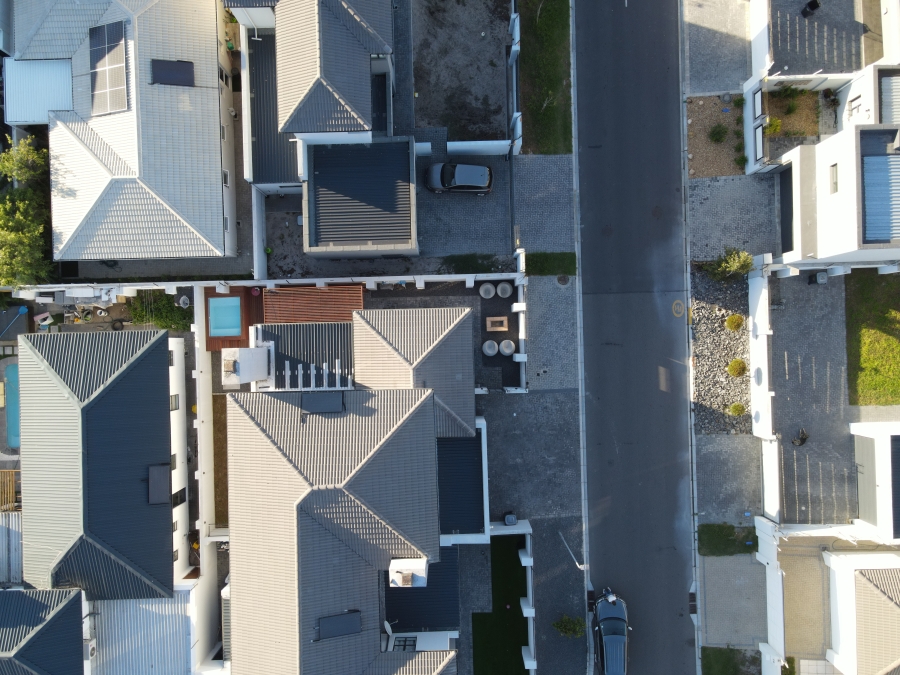 3 Bedroom Property for Sale in Sandown Western Cape